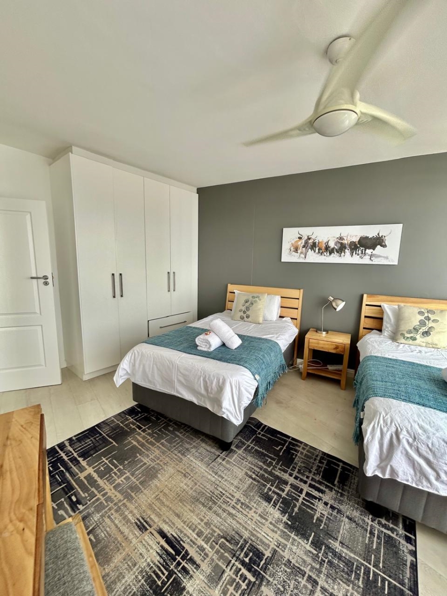 2 Bedroom Property for Sale in Vredehoek Western Cape